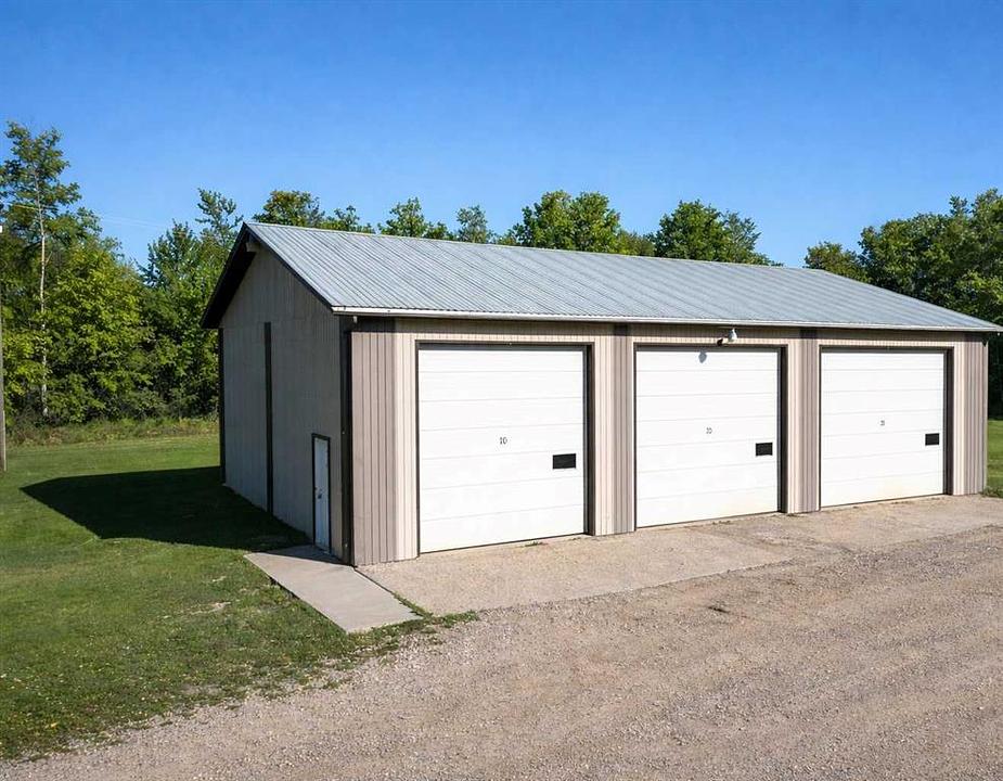 295 Wellsite Drive, Red Earth Creek, AB