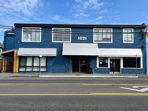 1821 Cook Street, Victoria, BC