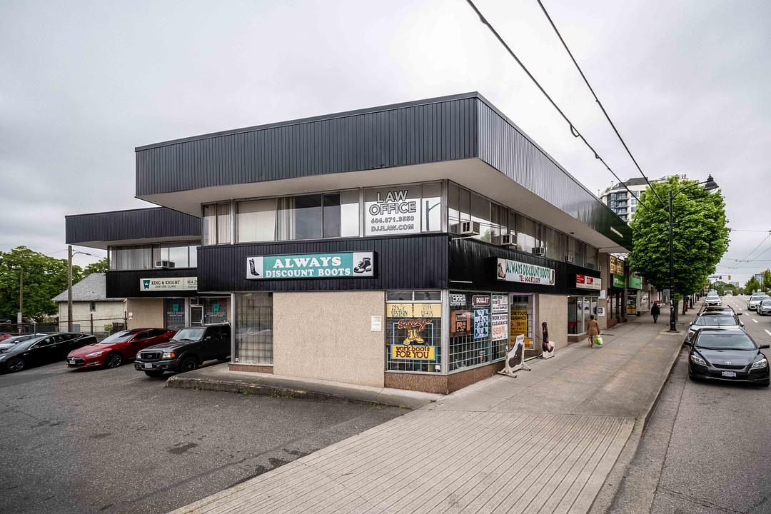 204 - 1437 Kingsway, Vancouver, BC