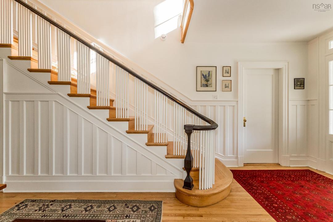 12 Linden Avenue, Wolfville, NS