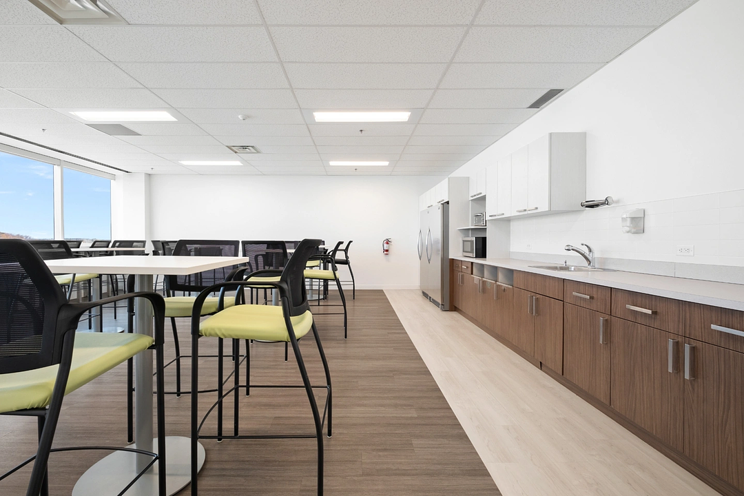200 - 6775 Financial Drive, Mississauga, ON