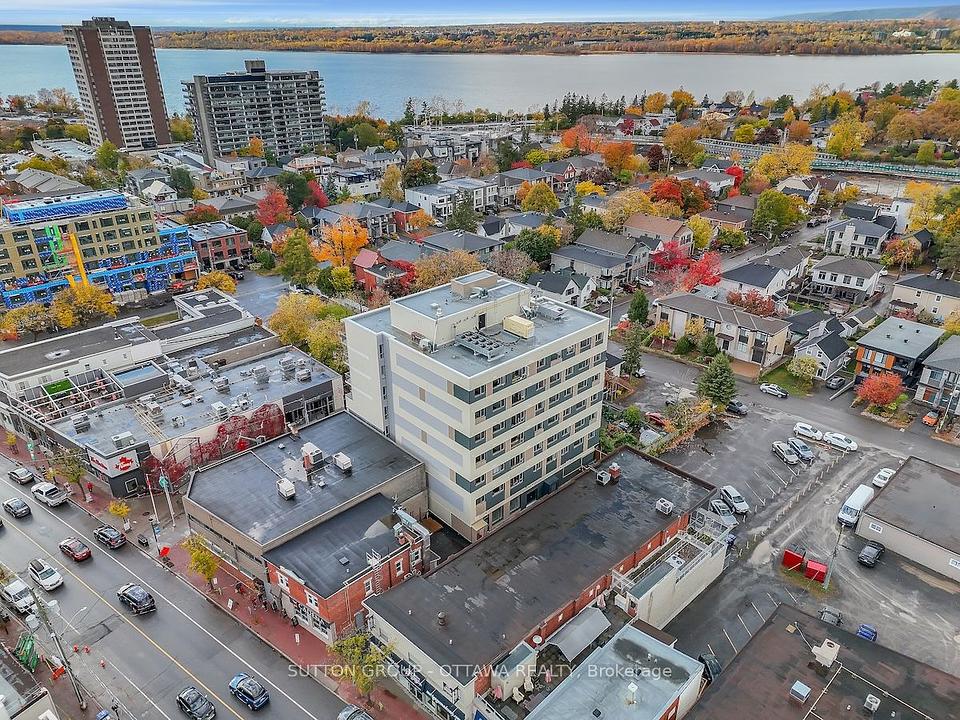 399 Winston Avenue, Ottawa, ON