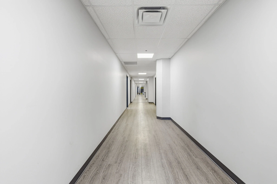 300 - 1265 Rue Berri, Montréal, QC