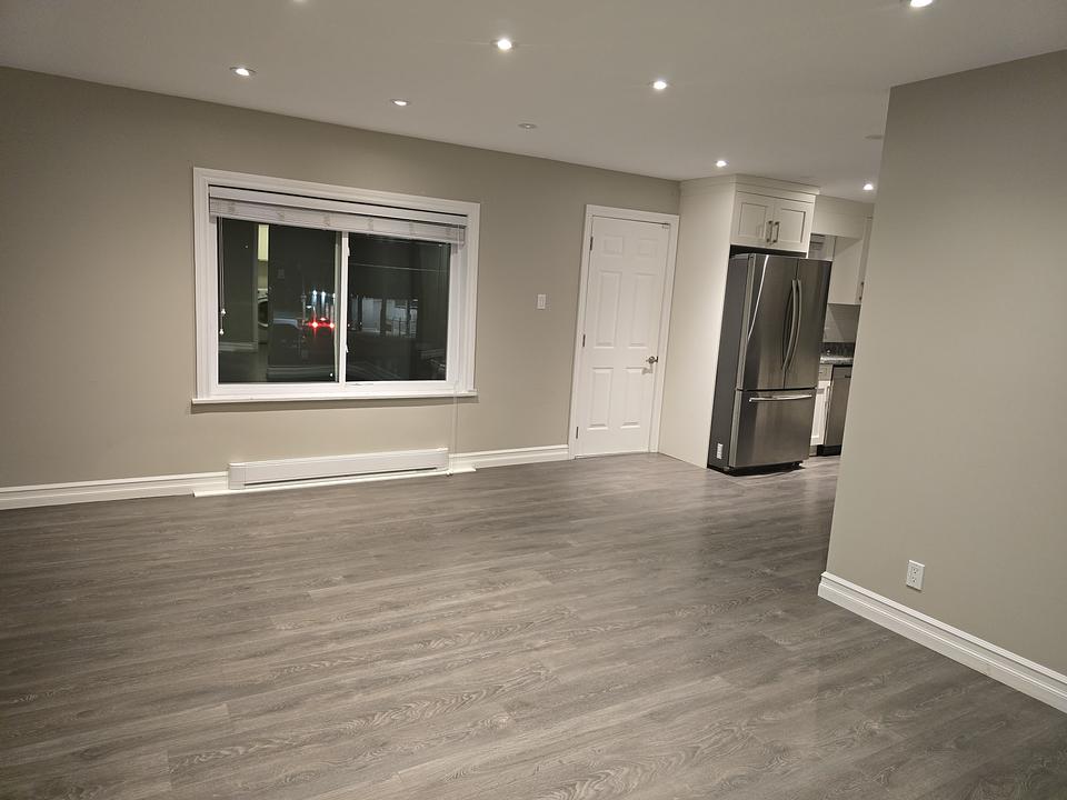 22504 Lougheed Highway, Maple Ridge, BC