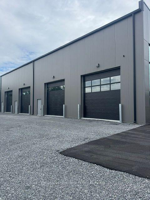 140 Reis Road, Ottawa, ON