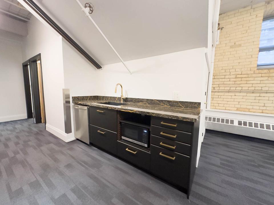 2A - 219D Dufferin Street, Toronto, ON