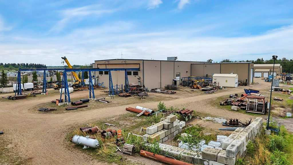 22 Mckenzie Drive, Red Deer County, AB