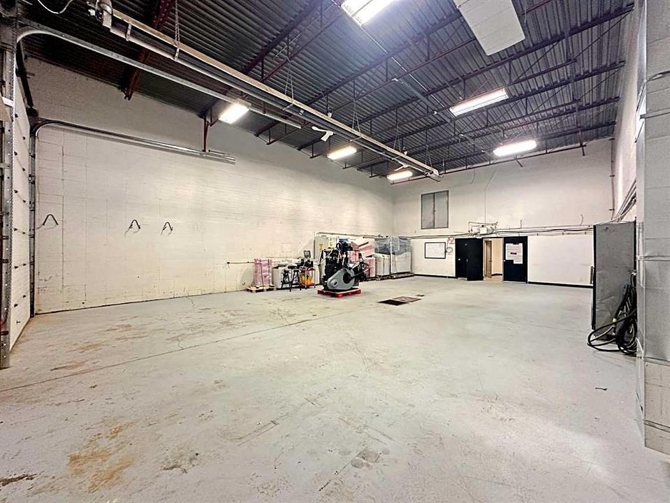 8121 Fraser Avenue, Fort McMurray, AB