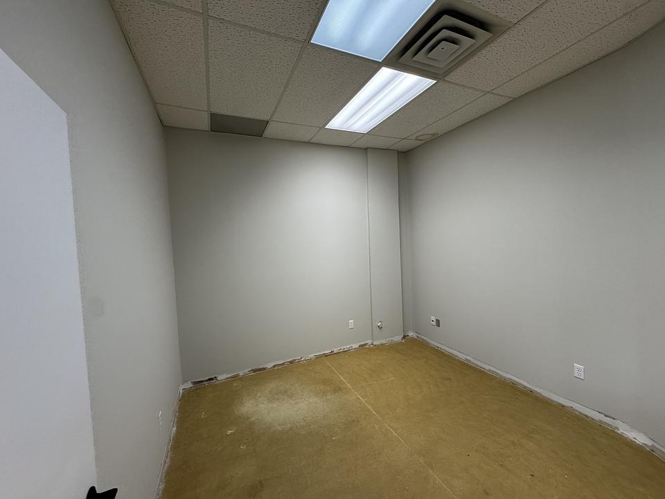 2 - 295 Southgate Drive, Guelph, ON