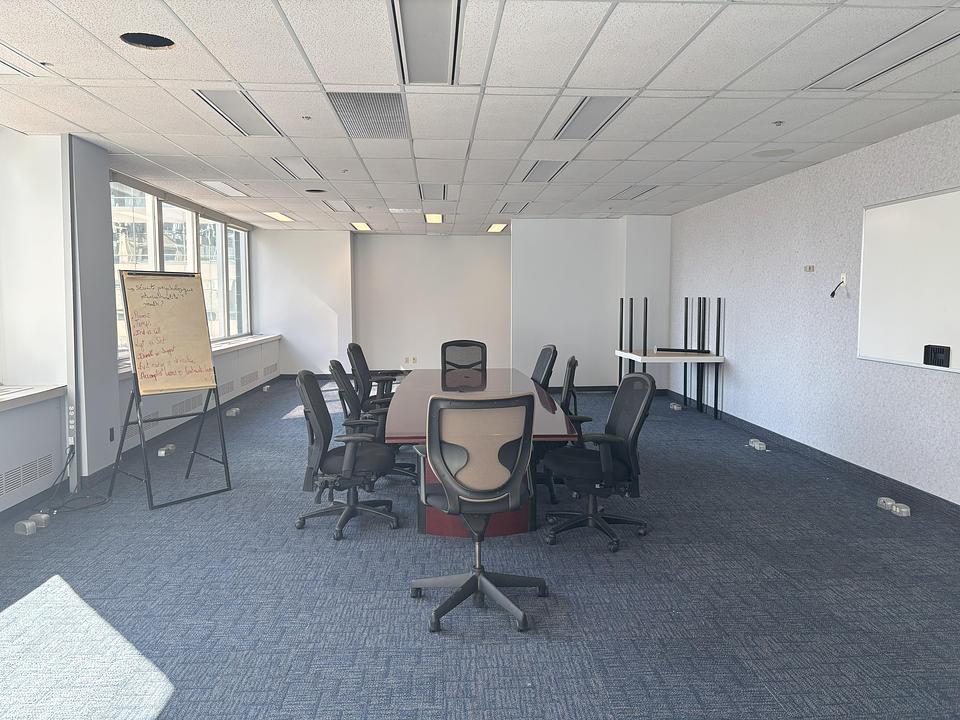 1300 - 727 7 Ave SW, Calgary, AB
