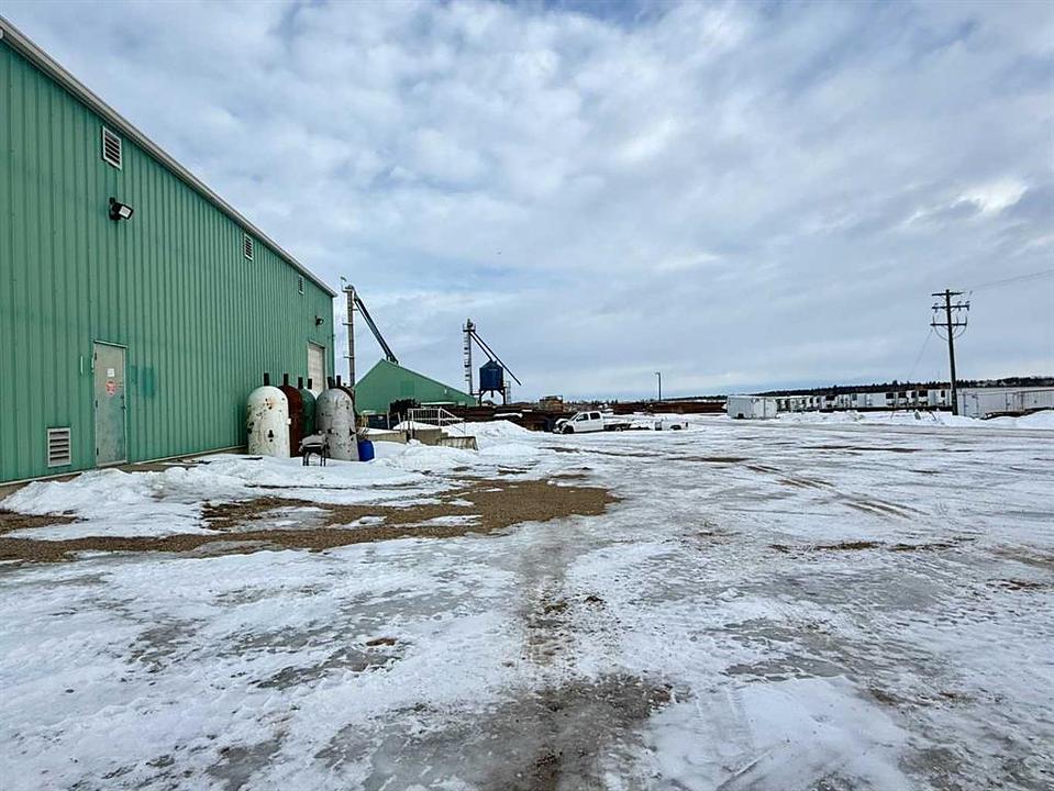 255048 Township Road 424, Ponoka County, AB