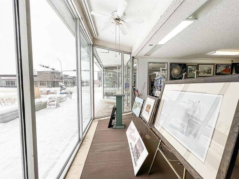 9934 100 Avenue, Grande Prairie, AB