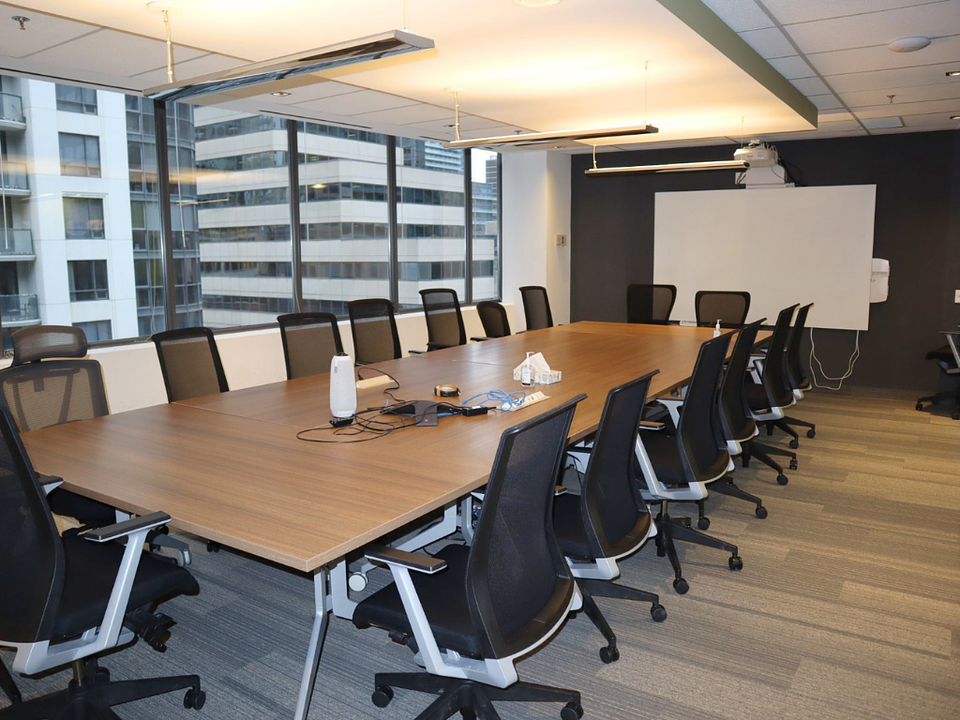 401 - 800 Bay Street, Toronto, ON