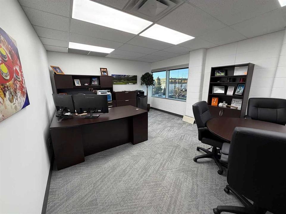 1 - 2315 30 Avenue Northeast, Calgary, AB