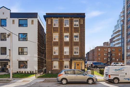 Raglan Avenue, Toronto, ON