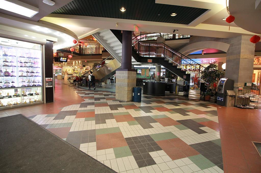 147 - 328 Centre Street South, Calgary, AB