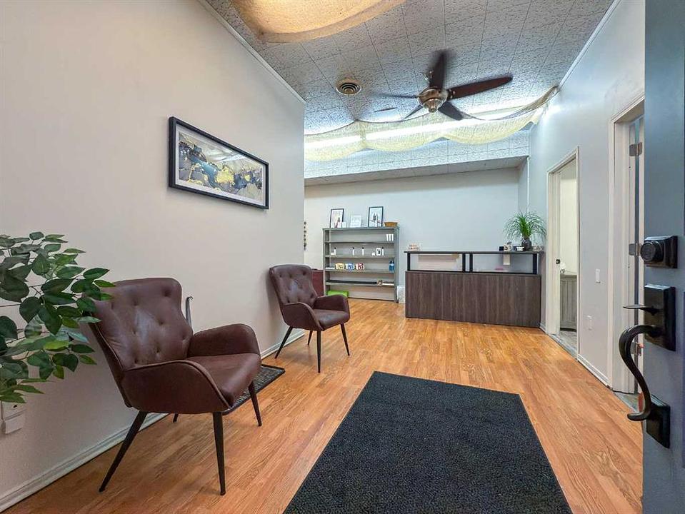 4913 50 Street, Rocky Mountain House, AB