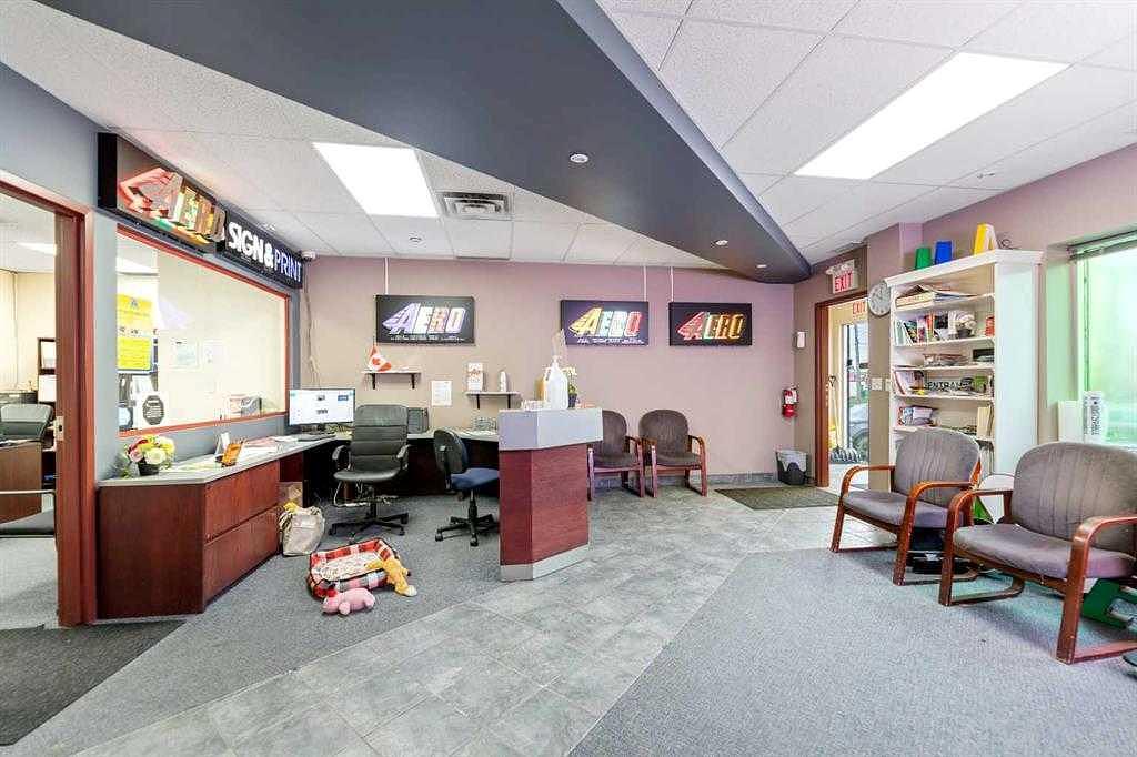 4852 50 Avenue Northeast, Calgary, AB