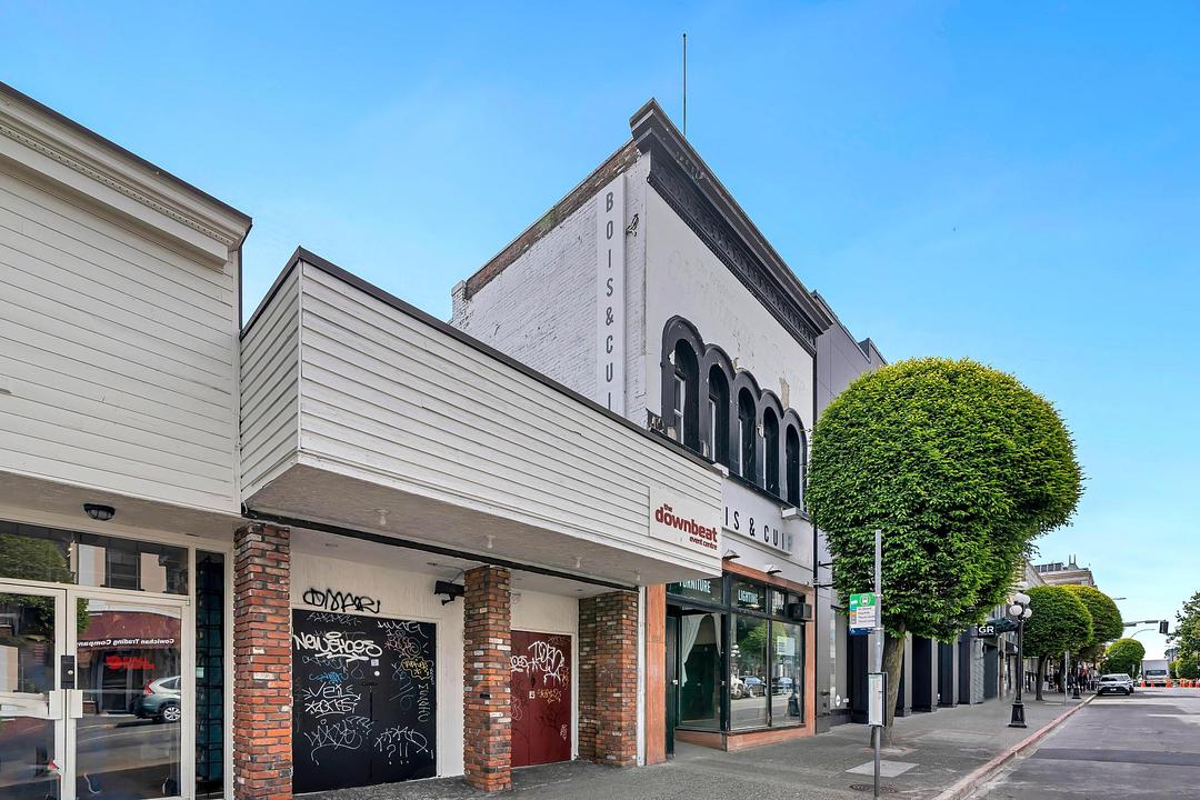 1323 Government Street, Victoria, BC
