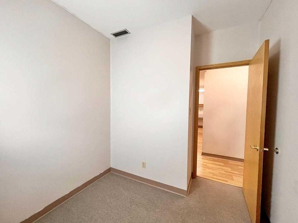 4131 Bow Trail Southwest, Calgary, AB