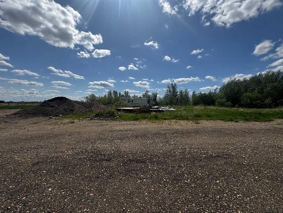 4603 49 Avenue, Dewberry, AB