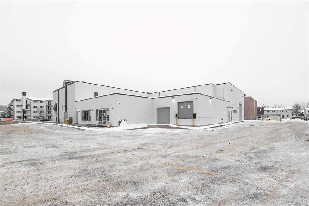 110 - 9401 Franklin Avenue, Fort McMurray, AB