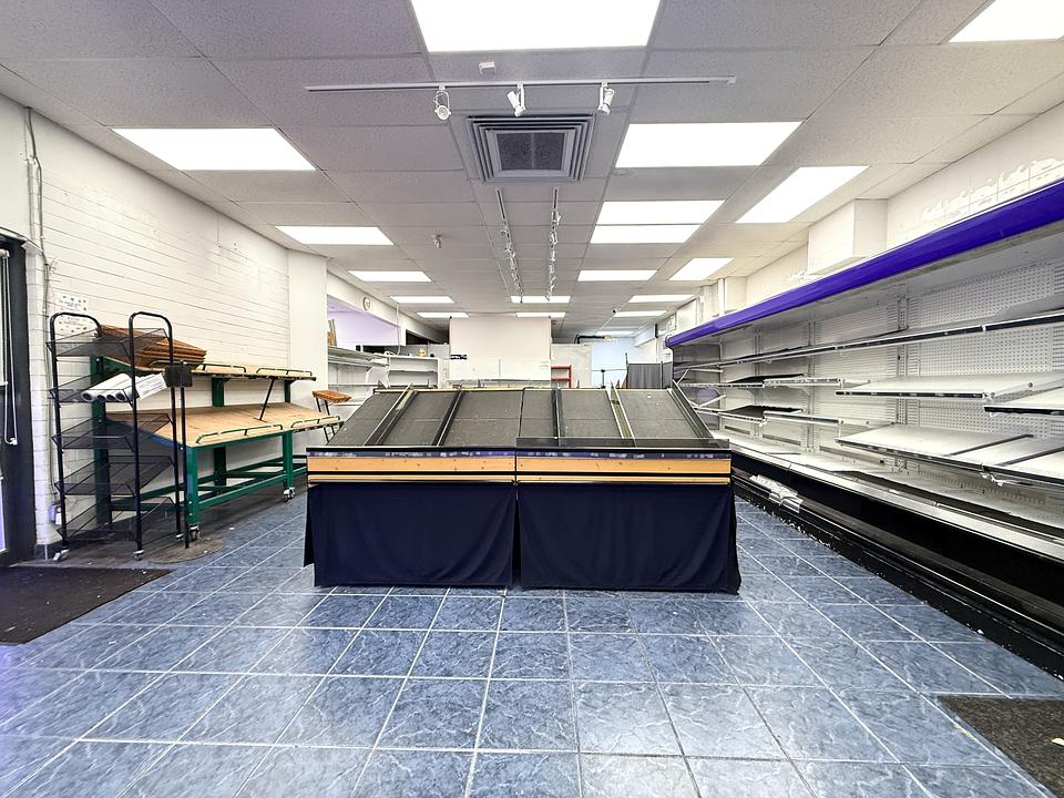 100-110 - 8211 Westminster Highway, Richmond, BC