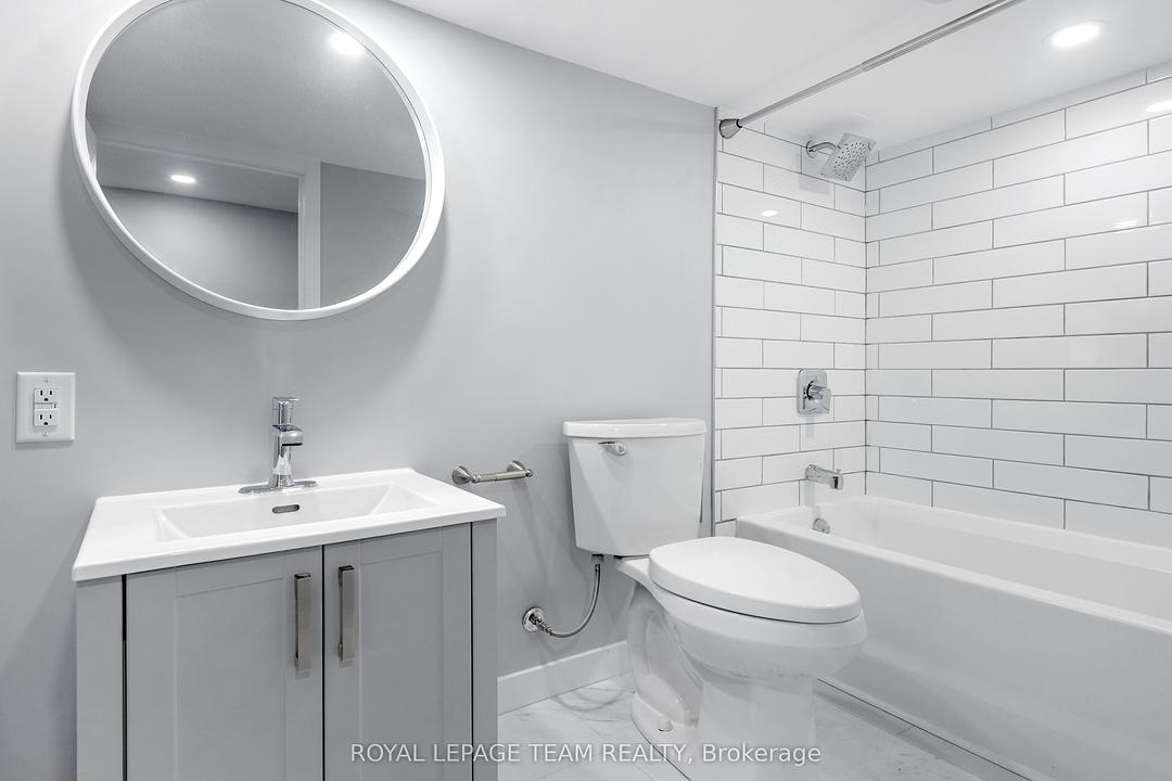883 Somerset Street West, Ottawa, ON