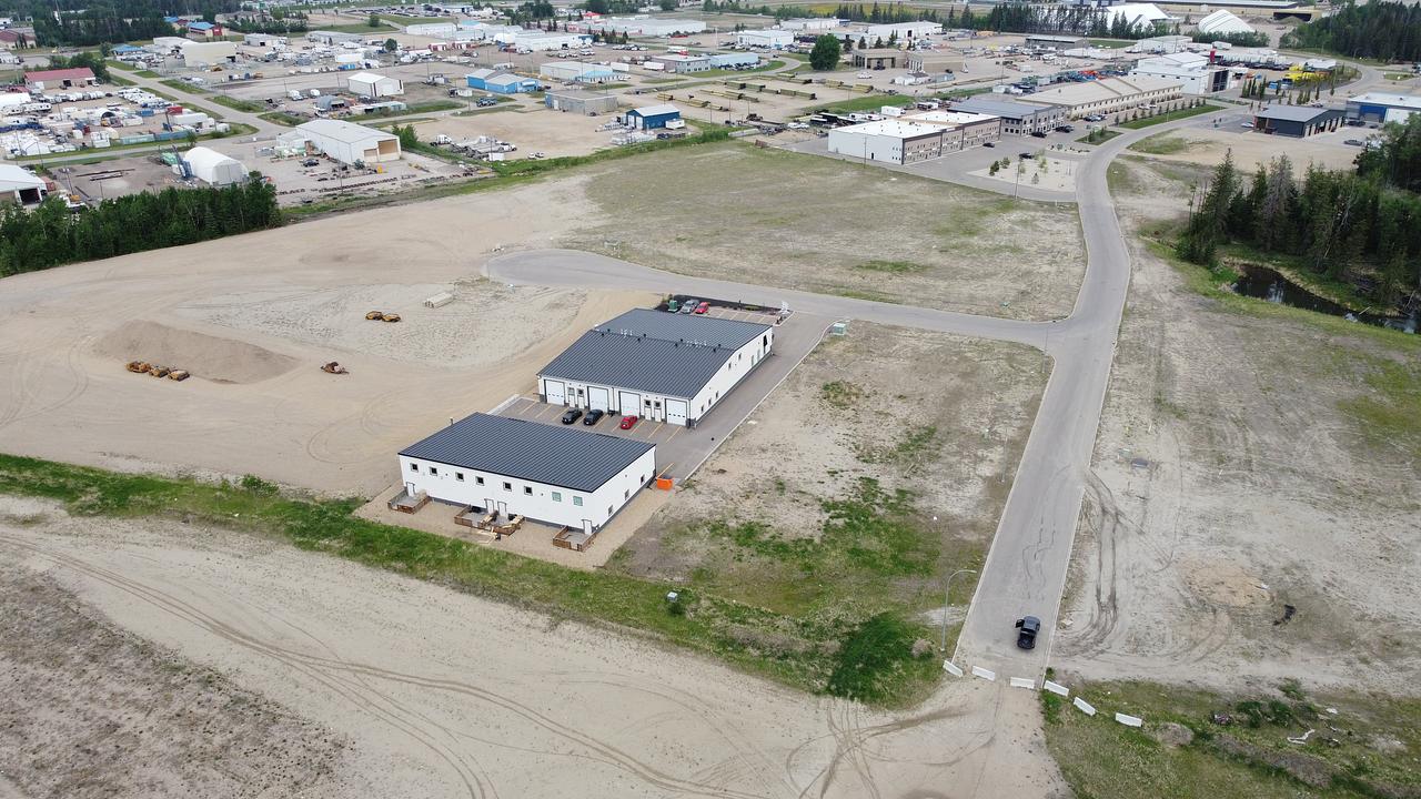 Spruce Street, Red Deer County, AB