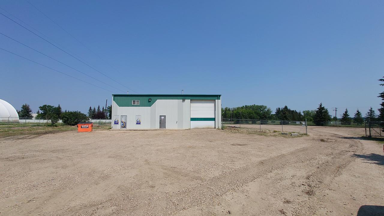 Highway Avenue, Blackfalds, AB