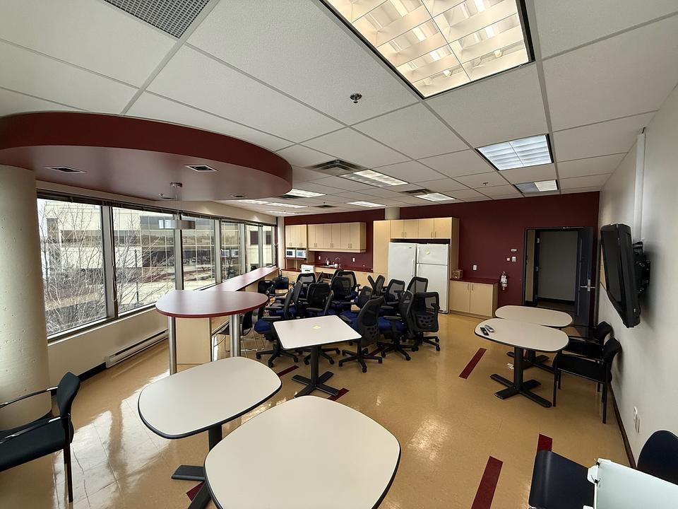 300 - 1570 Rue Ampère, Boucherville, QC