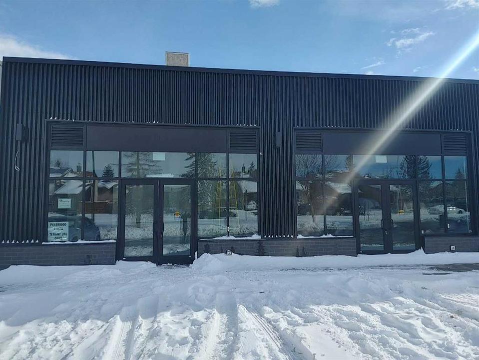 6815 26 Avenue Northeast, Calgary, AB