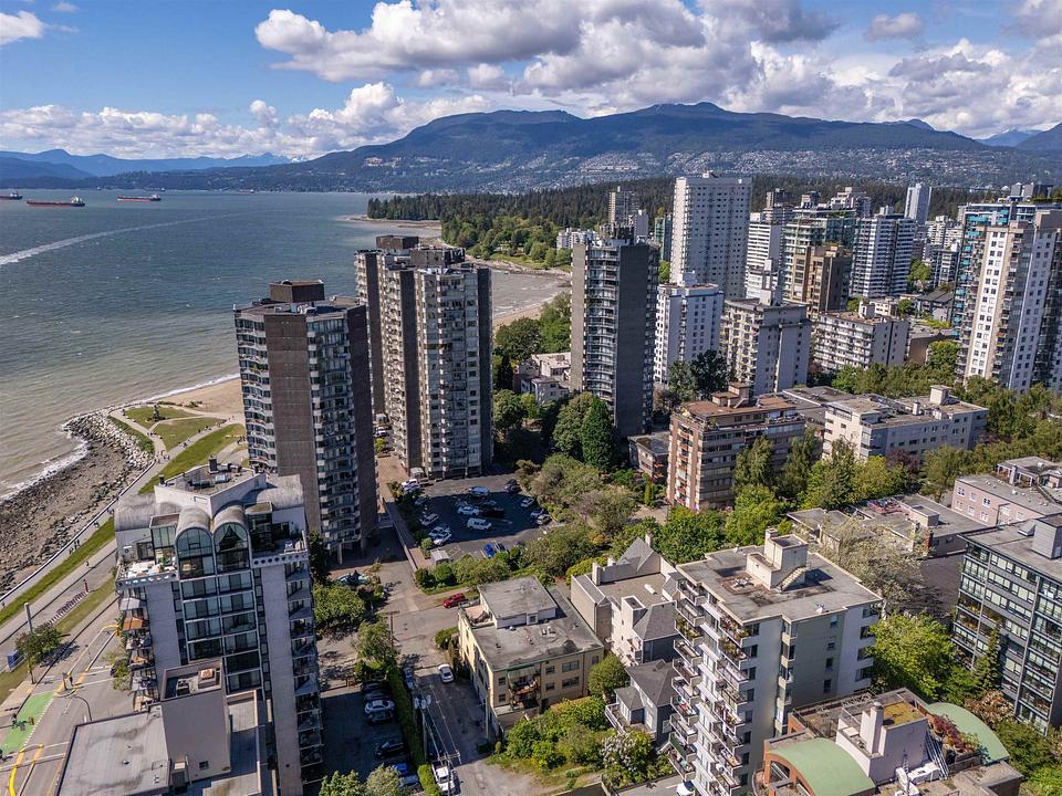 1334 Cardero Street, Vancouver, BC