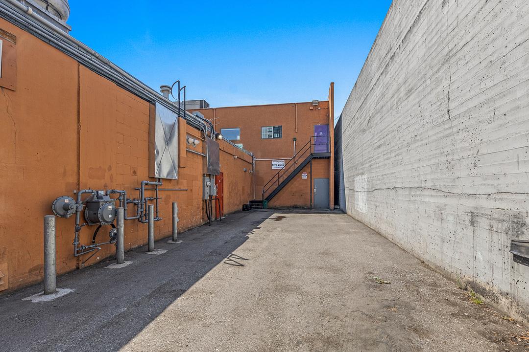 454 Leon Ave, Kelowna, BC