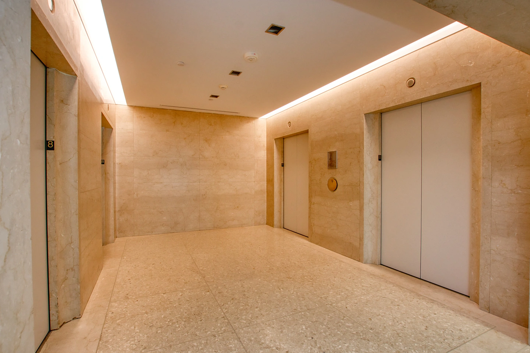800 - 18 Wellington Street West, Toronto, ON