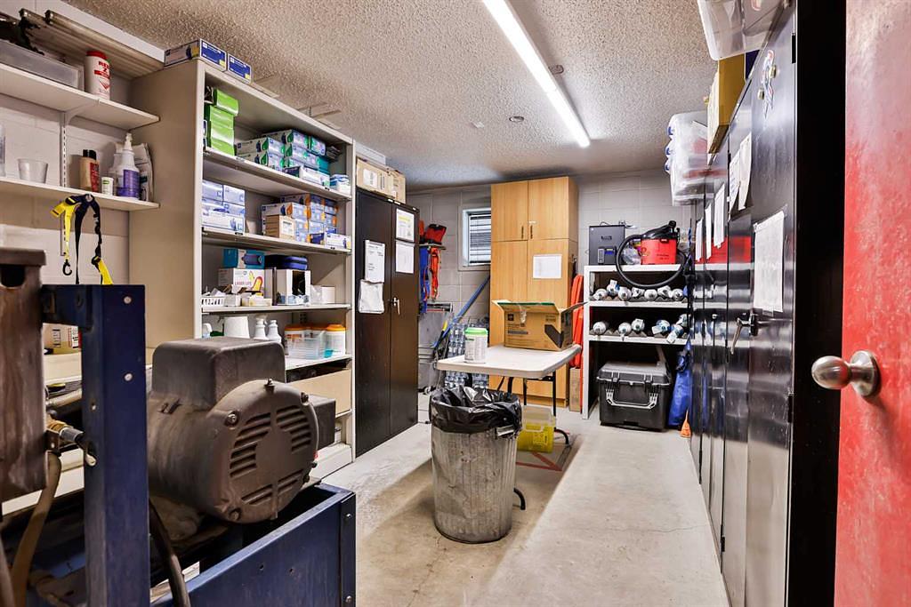 655 Charlotte Street, Pincher Creek, AB