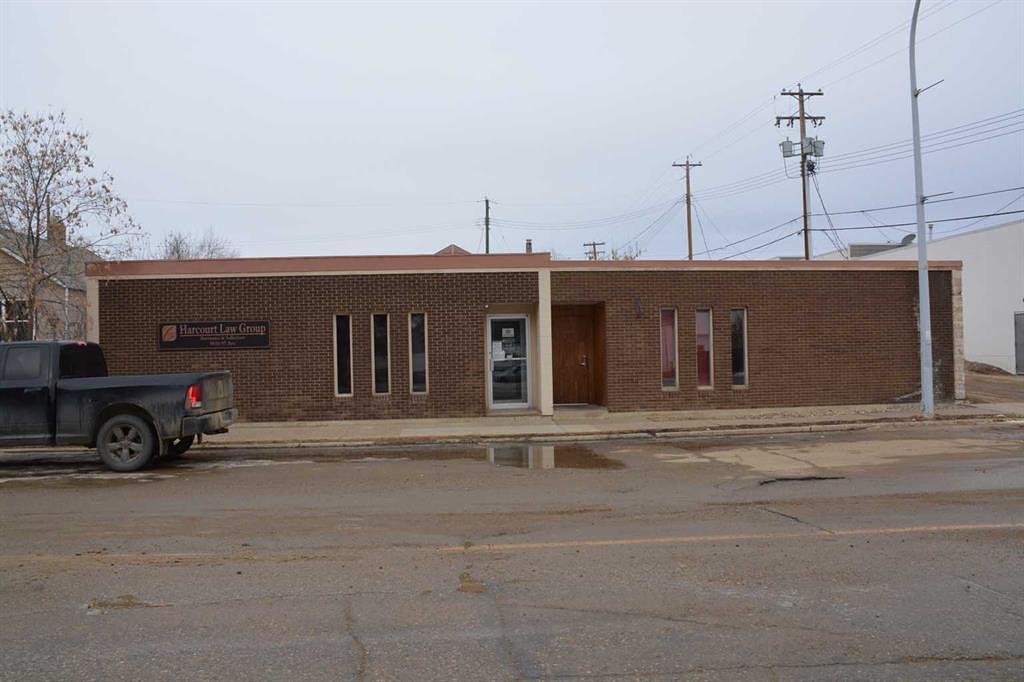 9910 97 Avenue, Peace River, AB