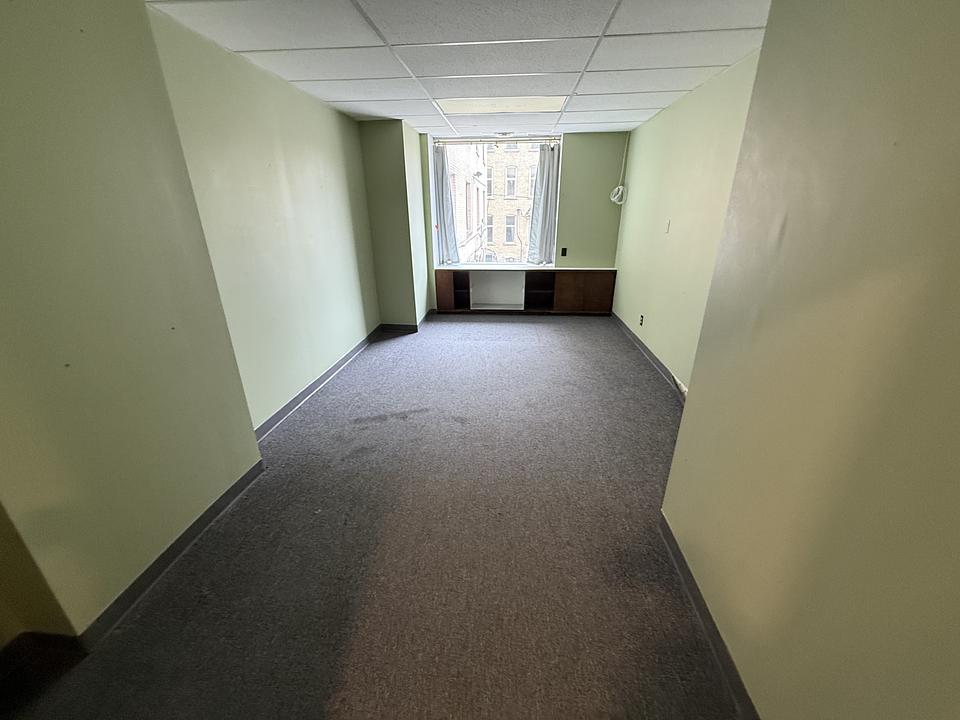 388 Donald St, Winnipeg, MB