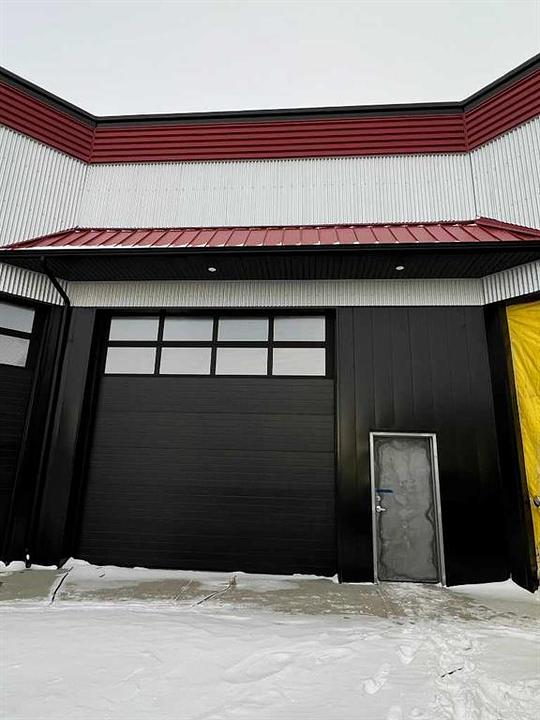 3 - 30 Thevenaz Ind. Trail, Sylvan Lake, AB
