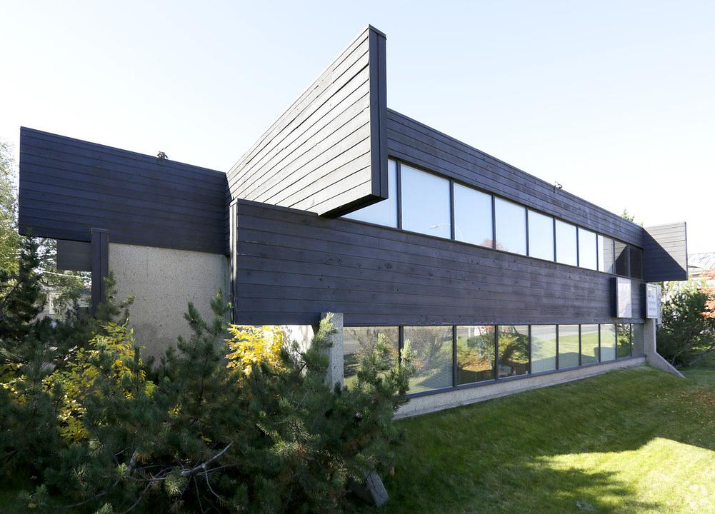 4515 Bow Trail Southwest, Calgary, AB