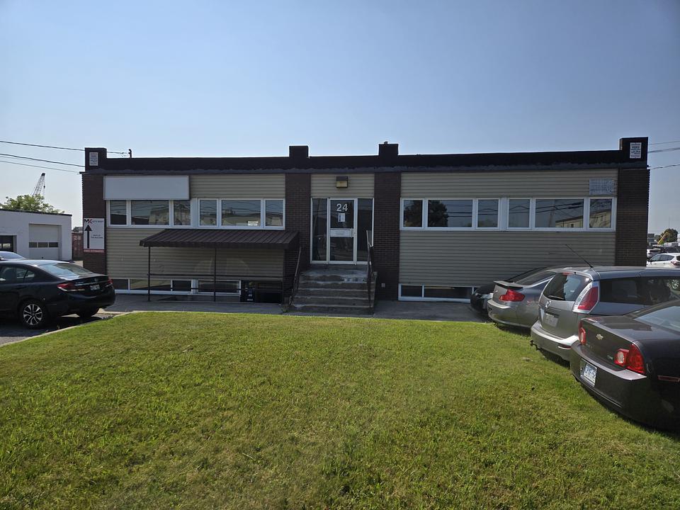 A - 24 Bentley Avenue, Ottawa, ON