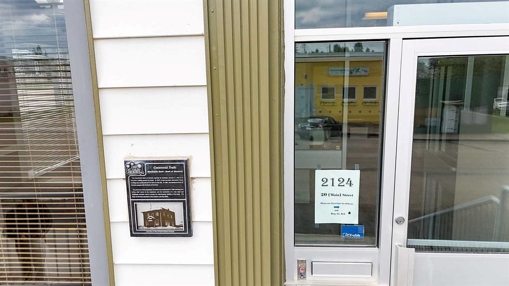 2124 20 Street, Delburne, AB