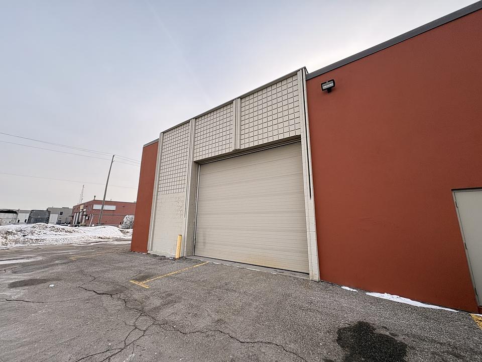 A-B - 55 Stafford Dr, Brampton, ON
