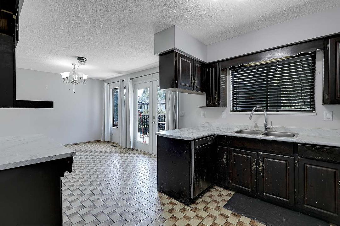 9509 152 Street, Surrey, BC