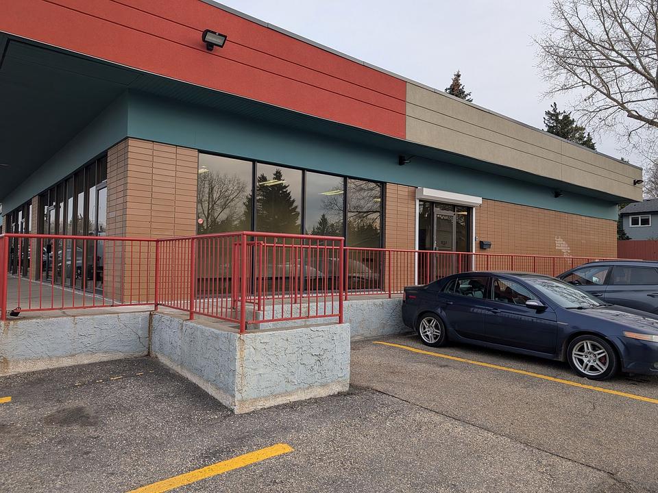 21 Sioux Rd, Strathcona County, AB