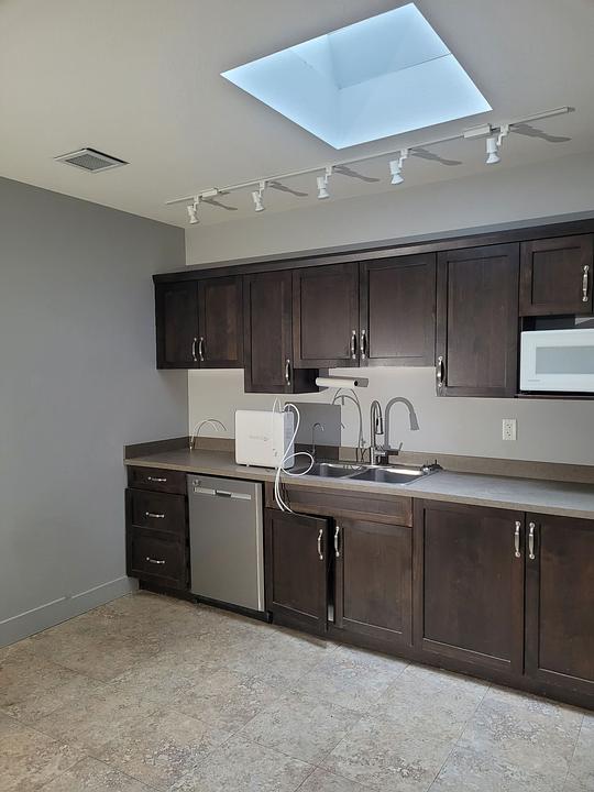 G - 1455 Ellis Street, Kelowna, BC