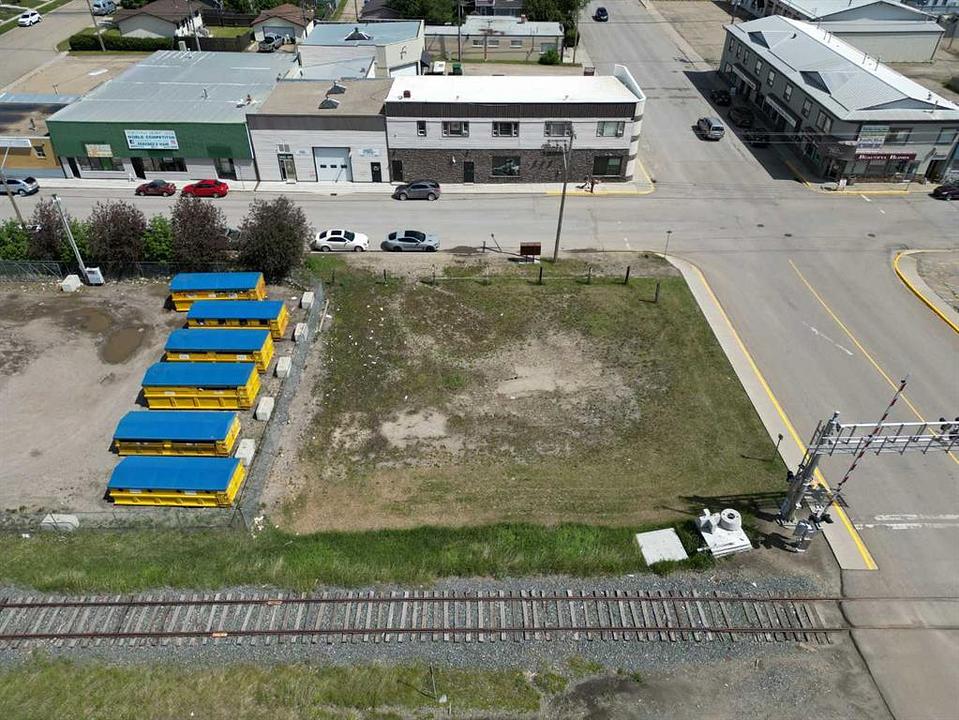4950 49 Avenue, Olds, AB