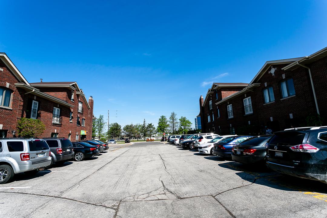 110 - 5405 Eglinton Avenue West, Toronto, ON