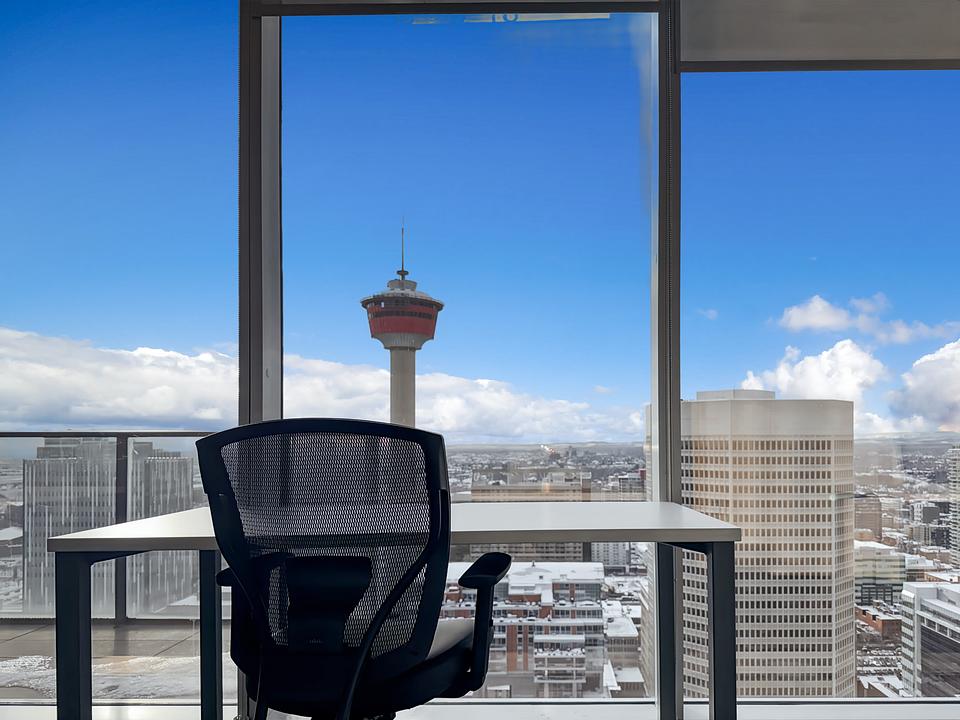 685 Centre Street South, Calgary, AB