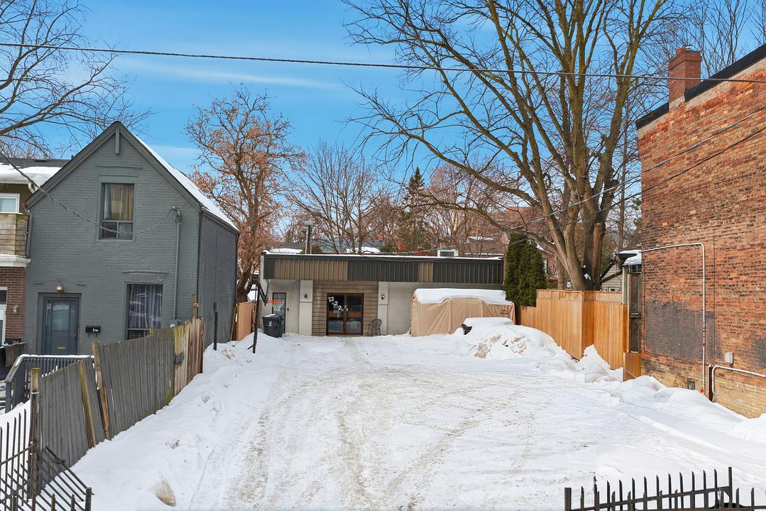 322 Dufferin Street, Toronto, ON